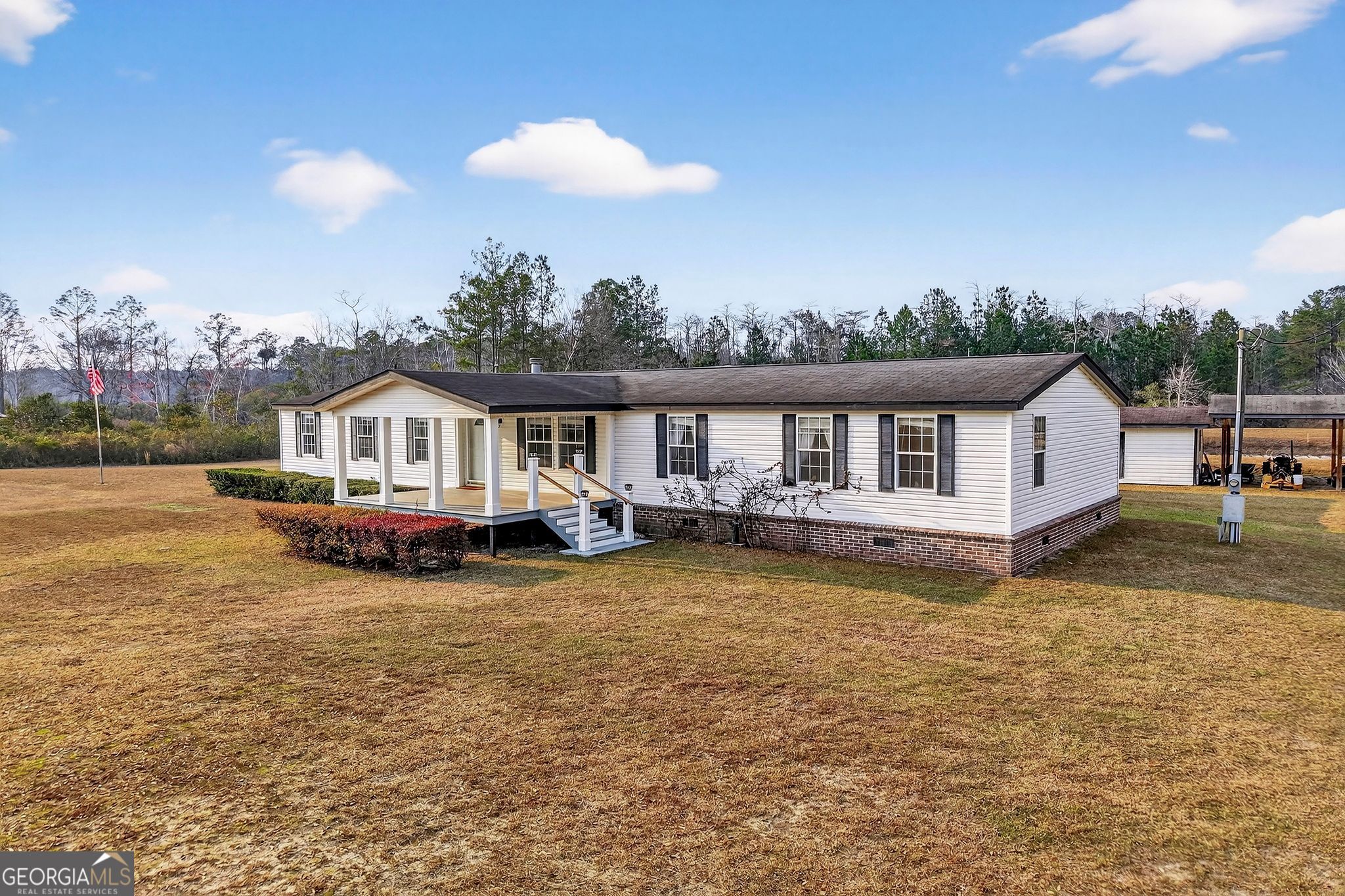 1323 Starling Road Pembroke GA 31321