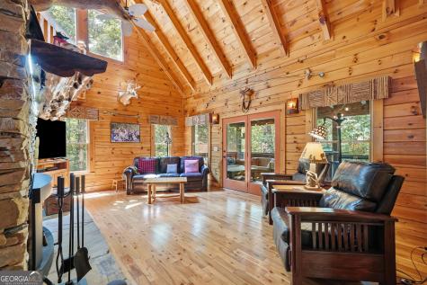 24 Indian Lake Road Mineral Bluff GA 30559