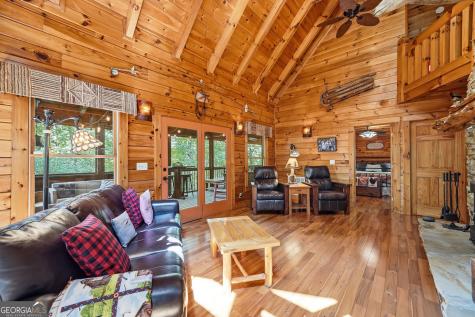24 Indian Lake Road Mineral Bluff GA 30559