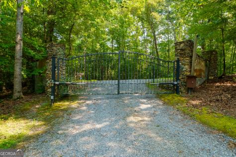 24 Indian Lake Road Mineral Bluff GA 30559