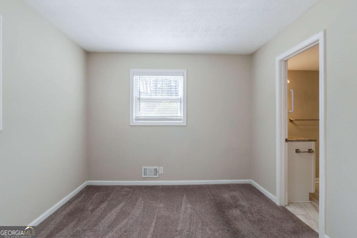 4412 Rustic Wood Drive Stone Mountain GA 30083