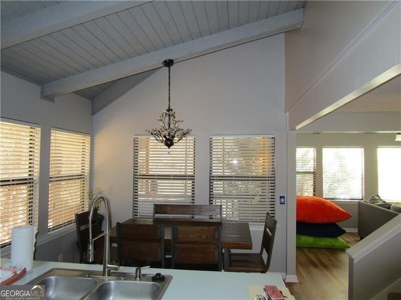 17 Dach Bruecke Gasse Helen GA 30545