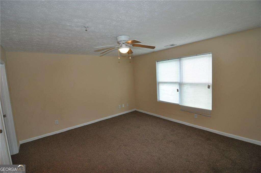 8304 Par Four Way Lithonia GA 30038