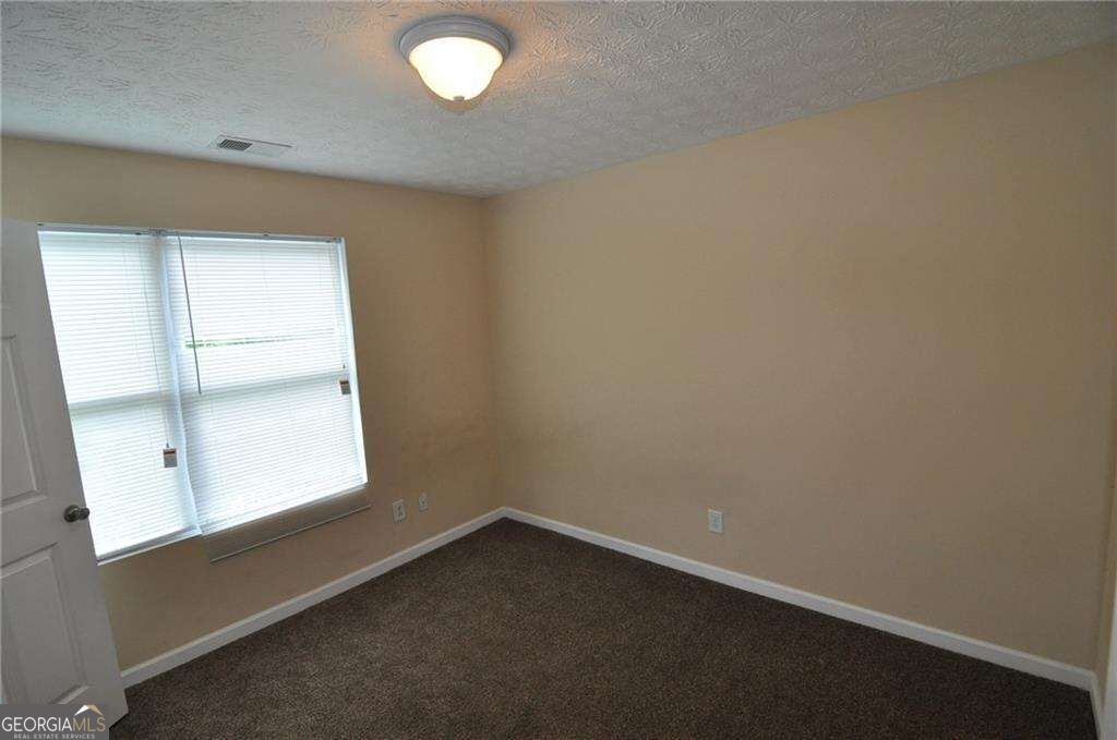 8304 Par Four Way Lithonia GA 30038