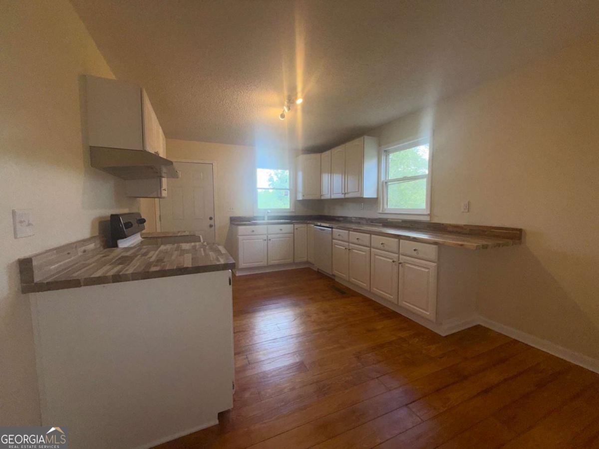 571 Autry Road SW Plainville GA 30733