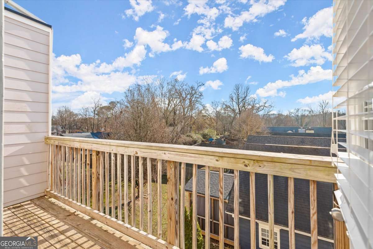 2017 Ocean Drive Atlanta GA 30318
