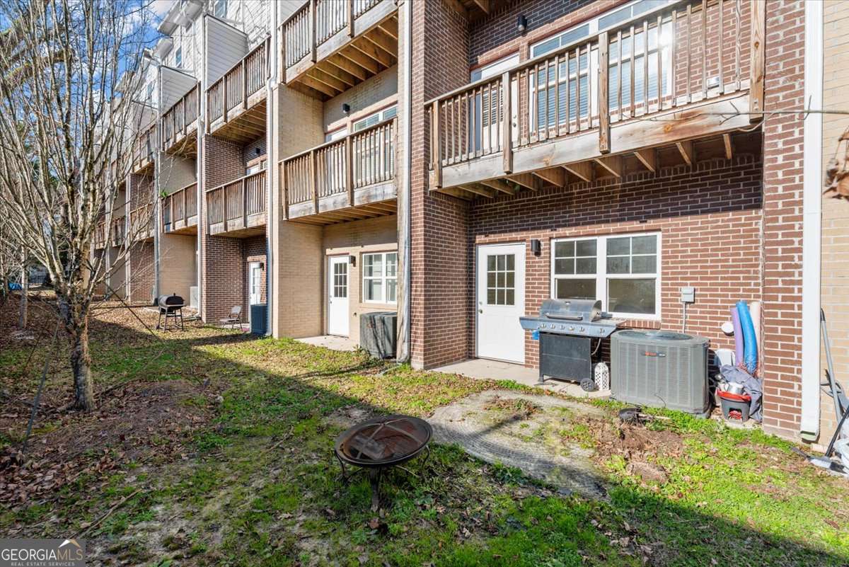 2017 Ocean Drive Atlanta GA 30318