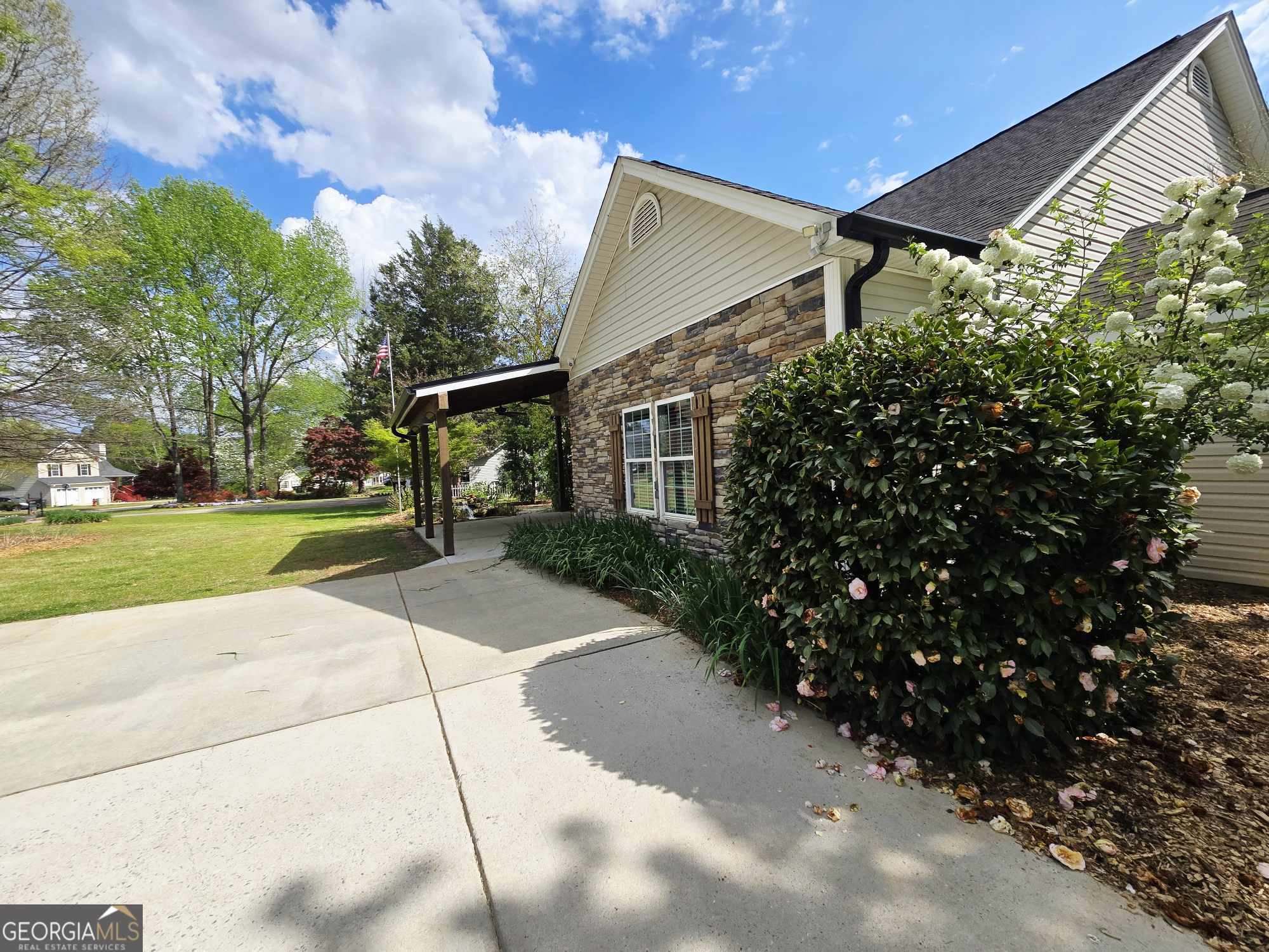 130 Shannons Place Comer GA 30629