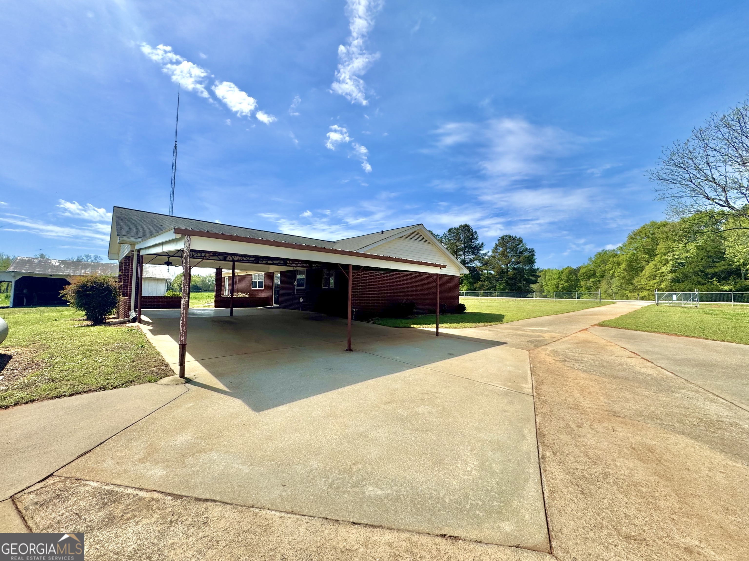 1760 Fears Road Rutledge GA 30663