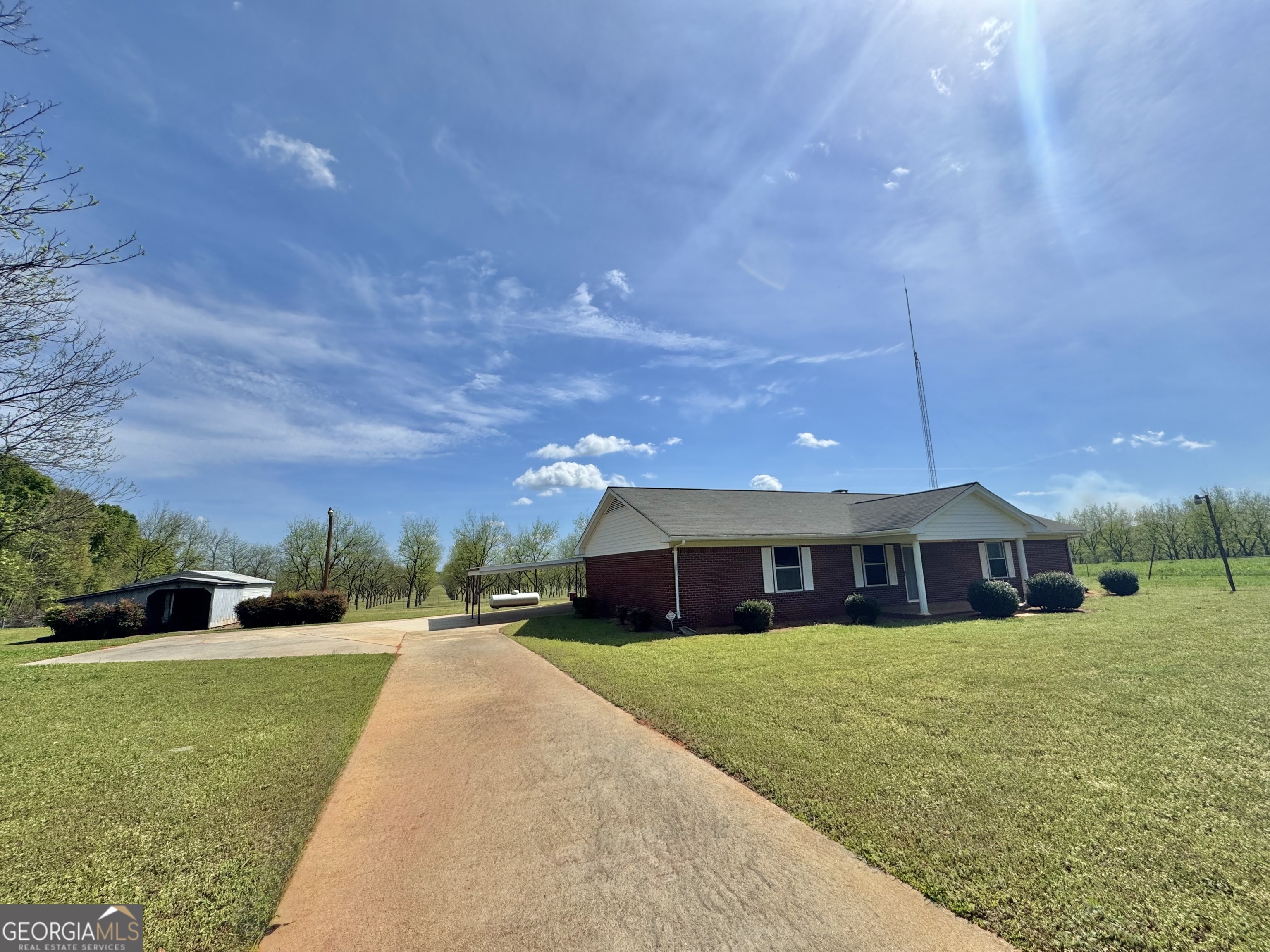1760 Fears Road Rutledge GA 30663