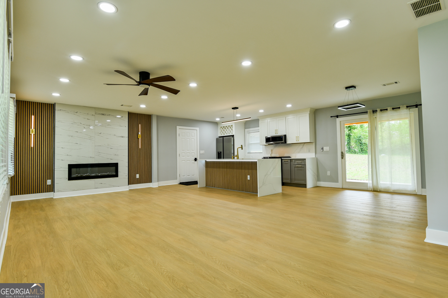 1747 Glenhaven Circle Decatur GA 30035