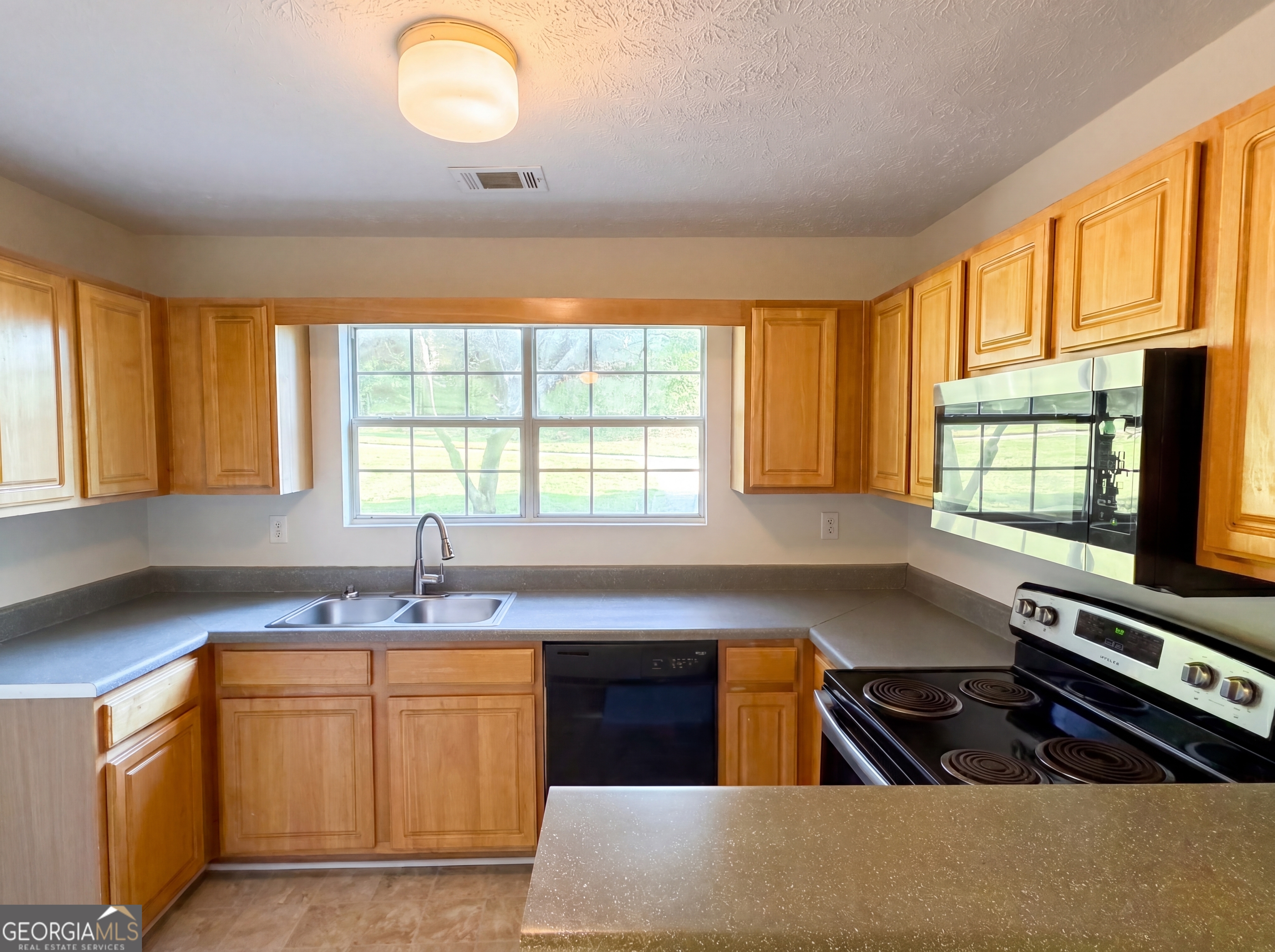202 Bluff Court Jackson GA 30233
