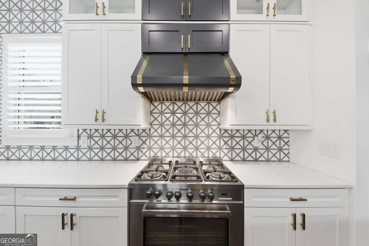 209 Highland Park Point Woodstock GA 30188