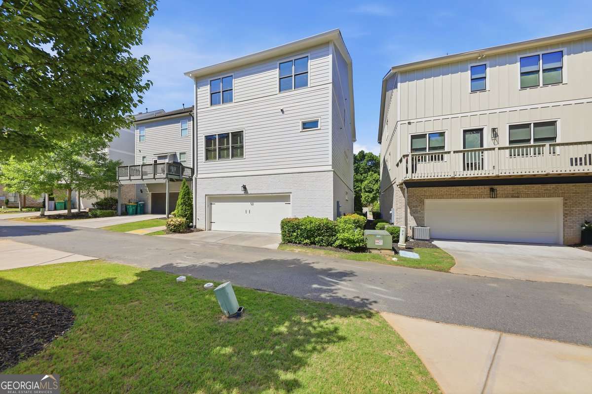 209 Highland Park Point Woodstock GA 30188