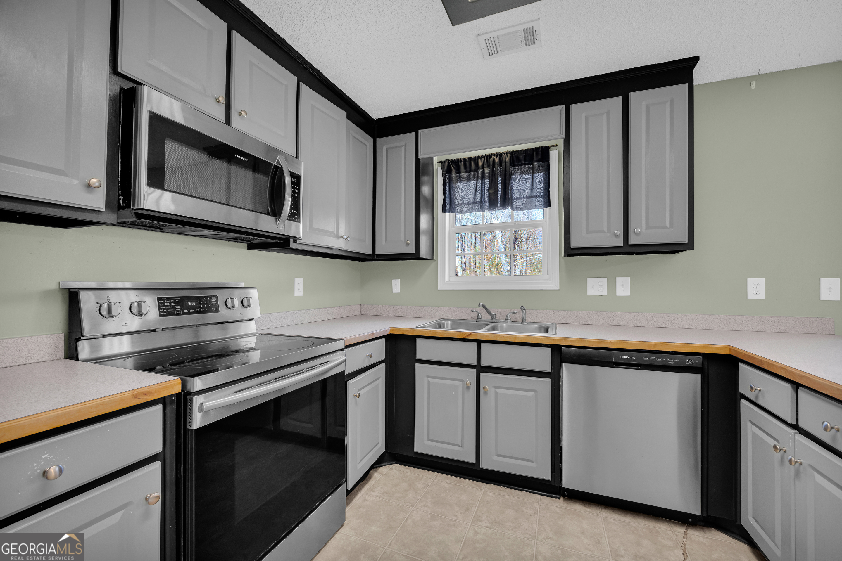 910 Ivy Hills Circle Mount Airy GA 30563