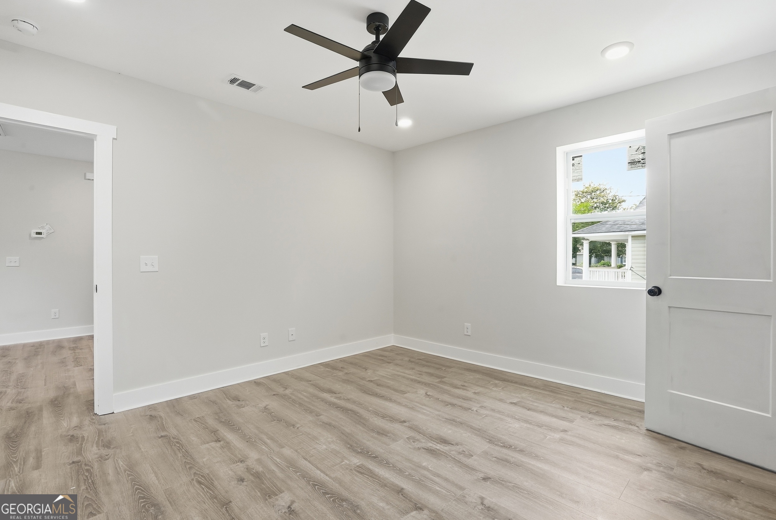 211 Jenks Street Savannah GA 31415