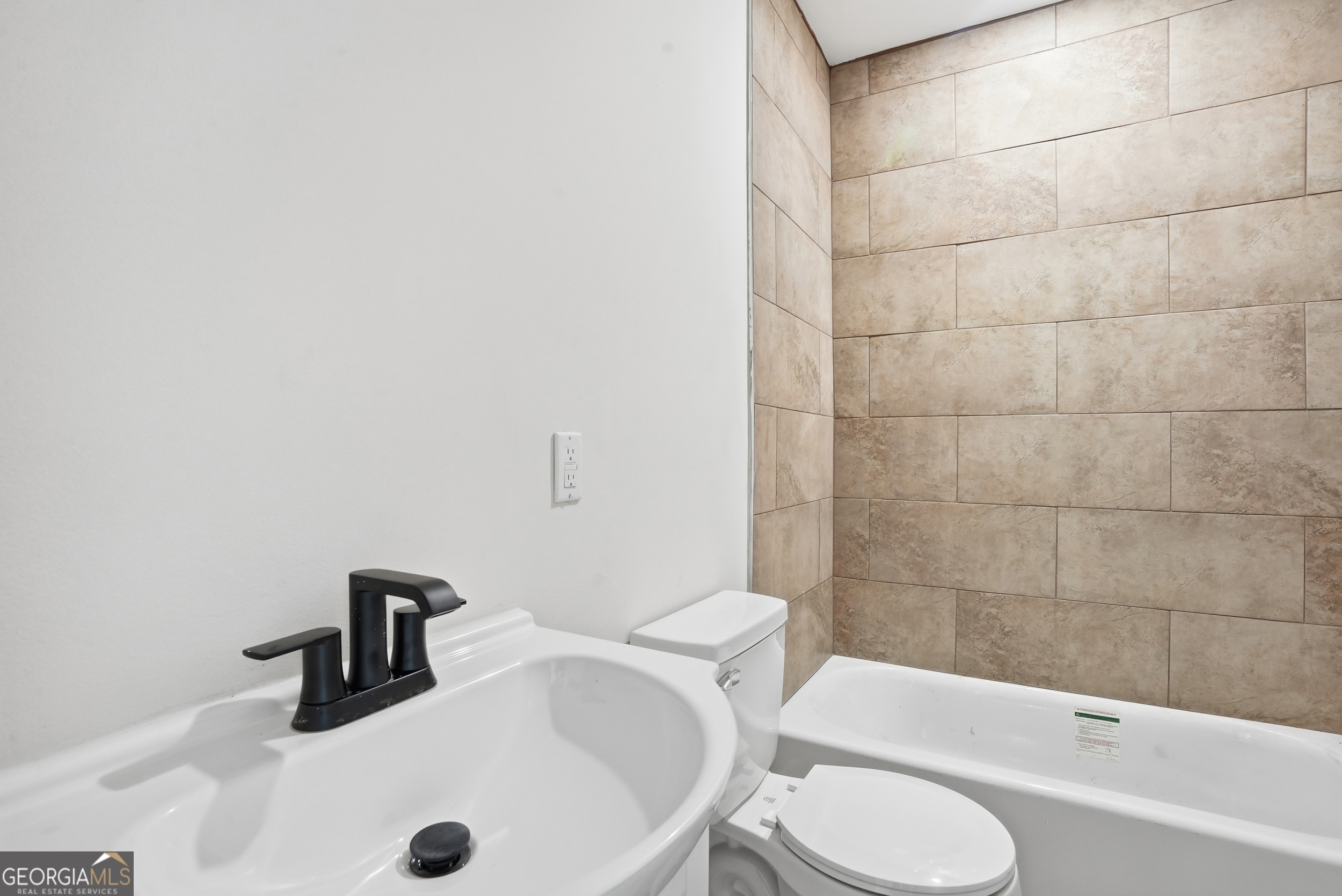 211 Jenks Street Savannah GA 31415