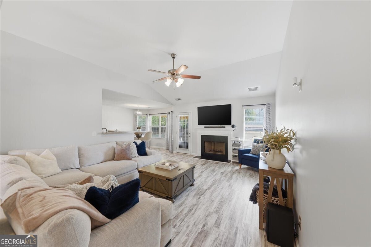 1201 Pendley Point Hampton GA 30228