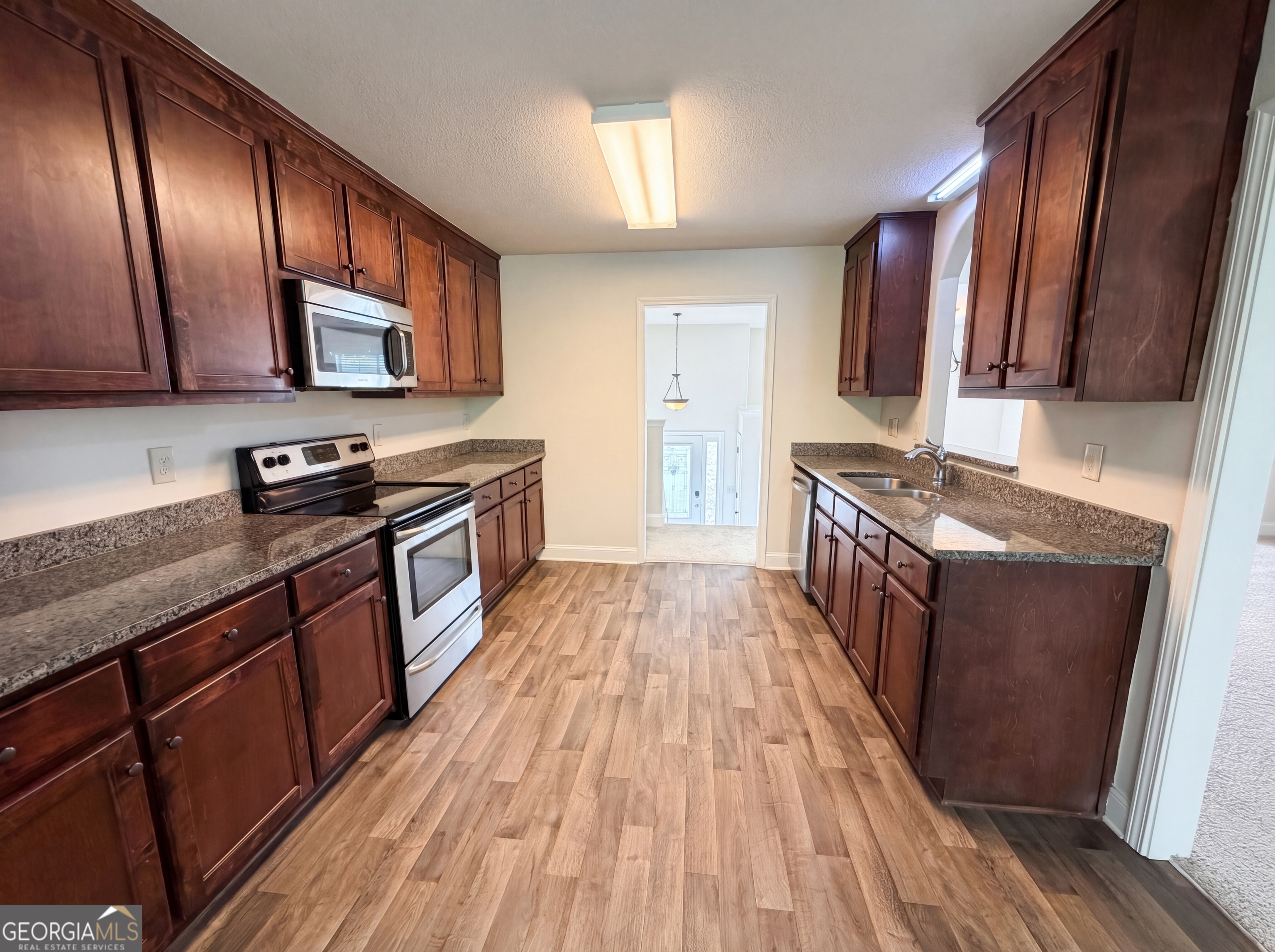 1948 Paynes Point Winder GA 30680