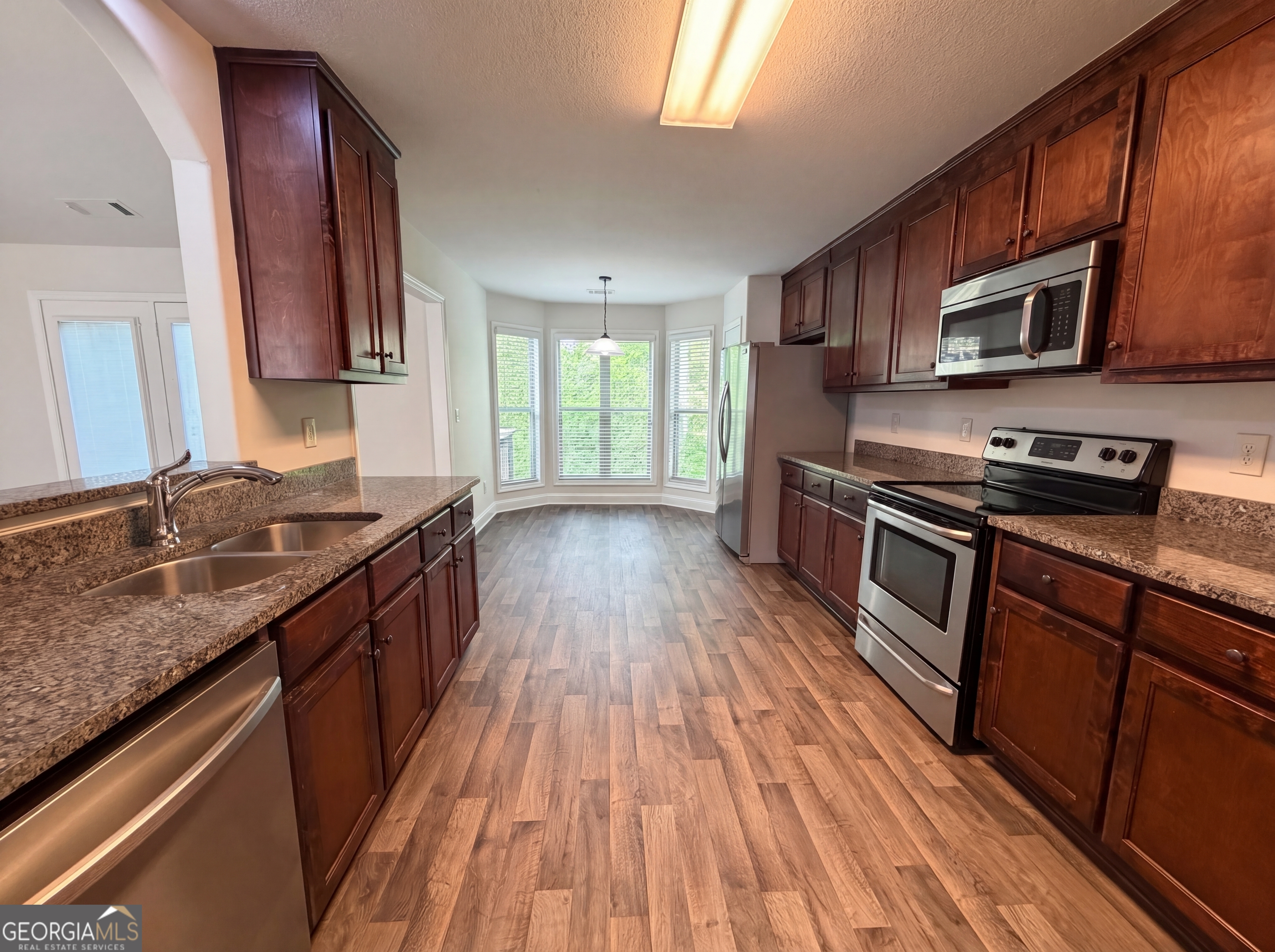 1948 Paynes Point Winder GA 30680