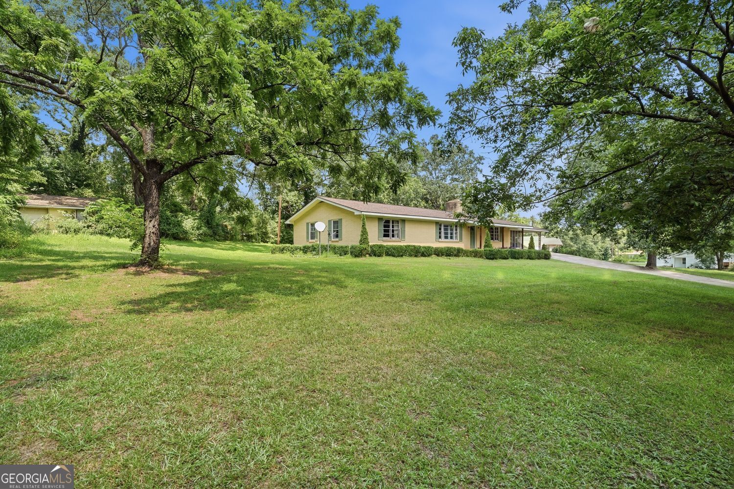 264 School Street Gillsville GA 30543