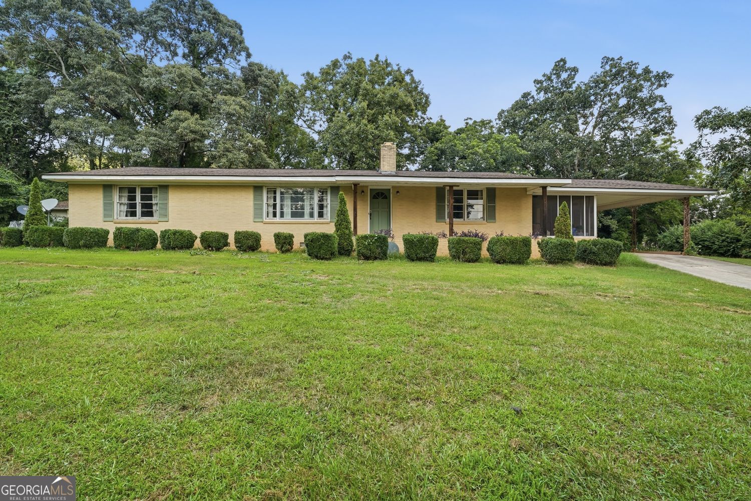 264 School Street Gillsville GA 30543