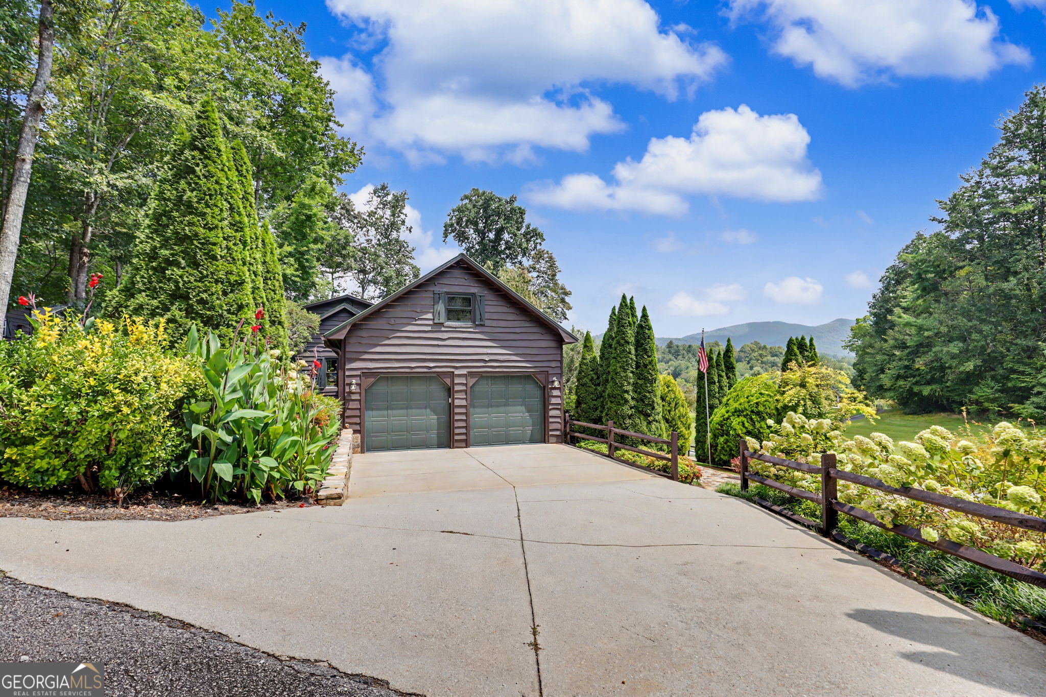 259 Eagle Chase Circle Dillard GA 30537