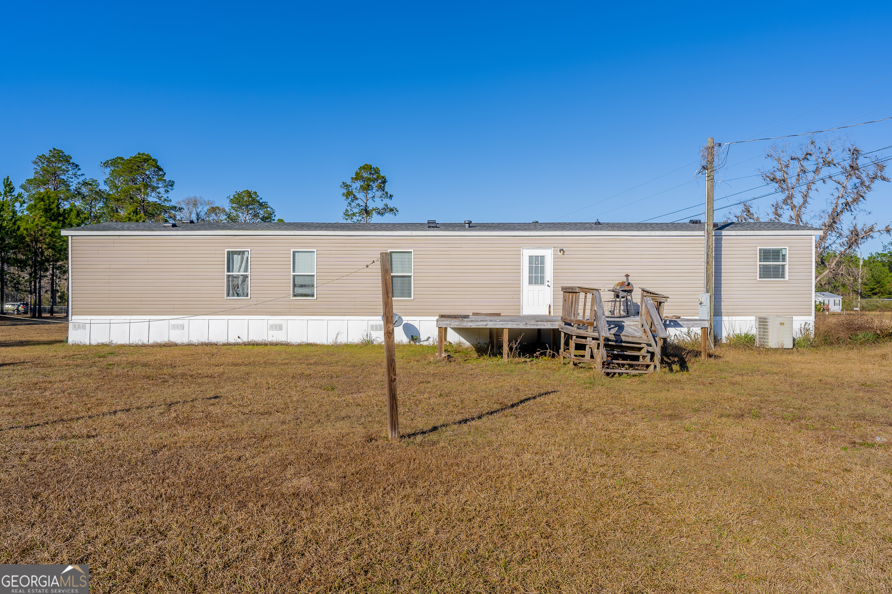 877 Leland Smith Road Homerville GA 31634