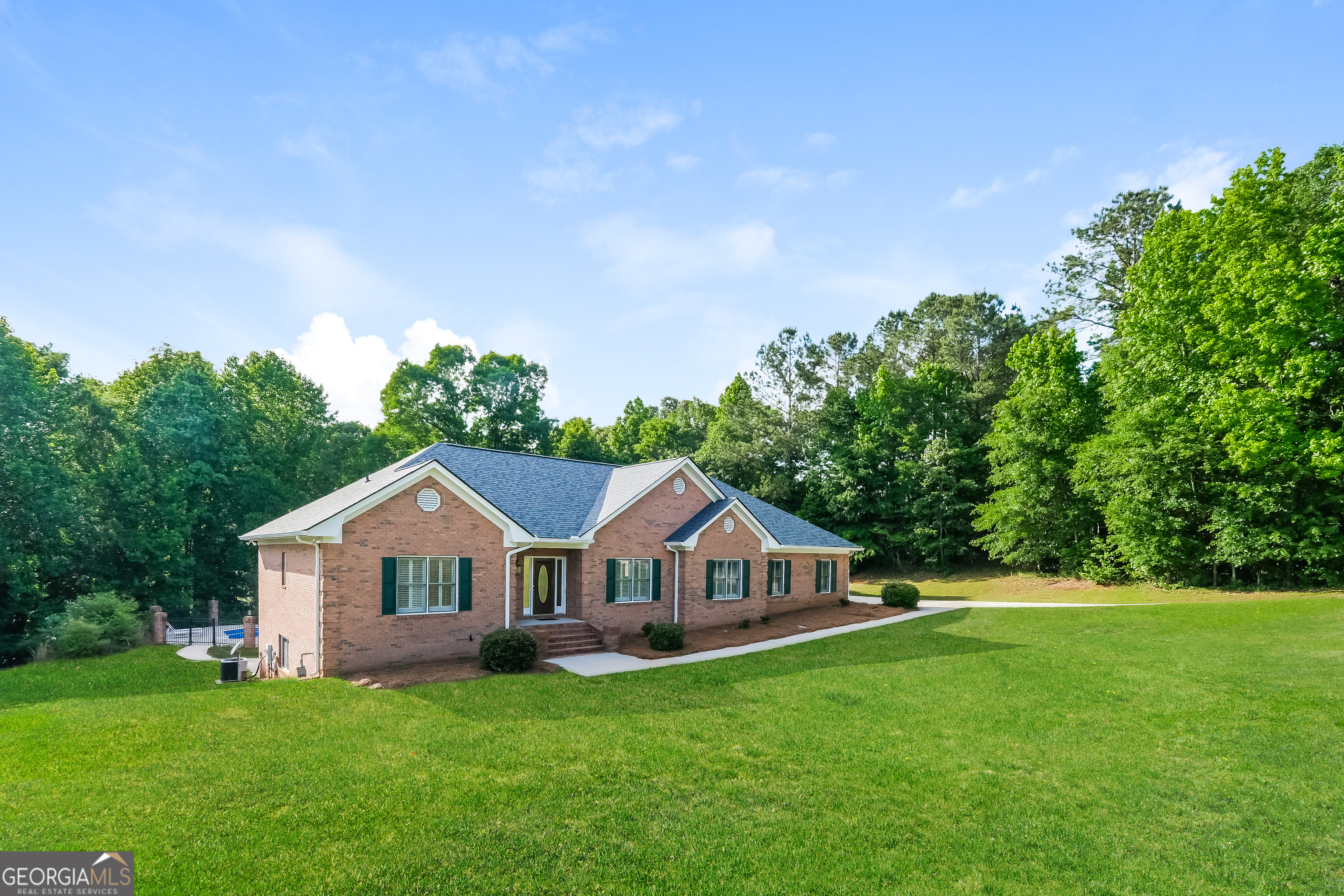604 Clearwater Court Mcdonough GA 30252