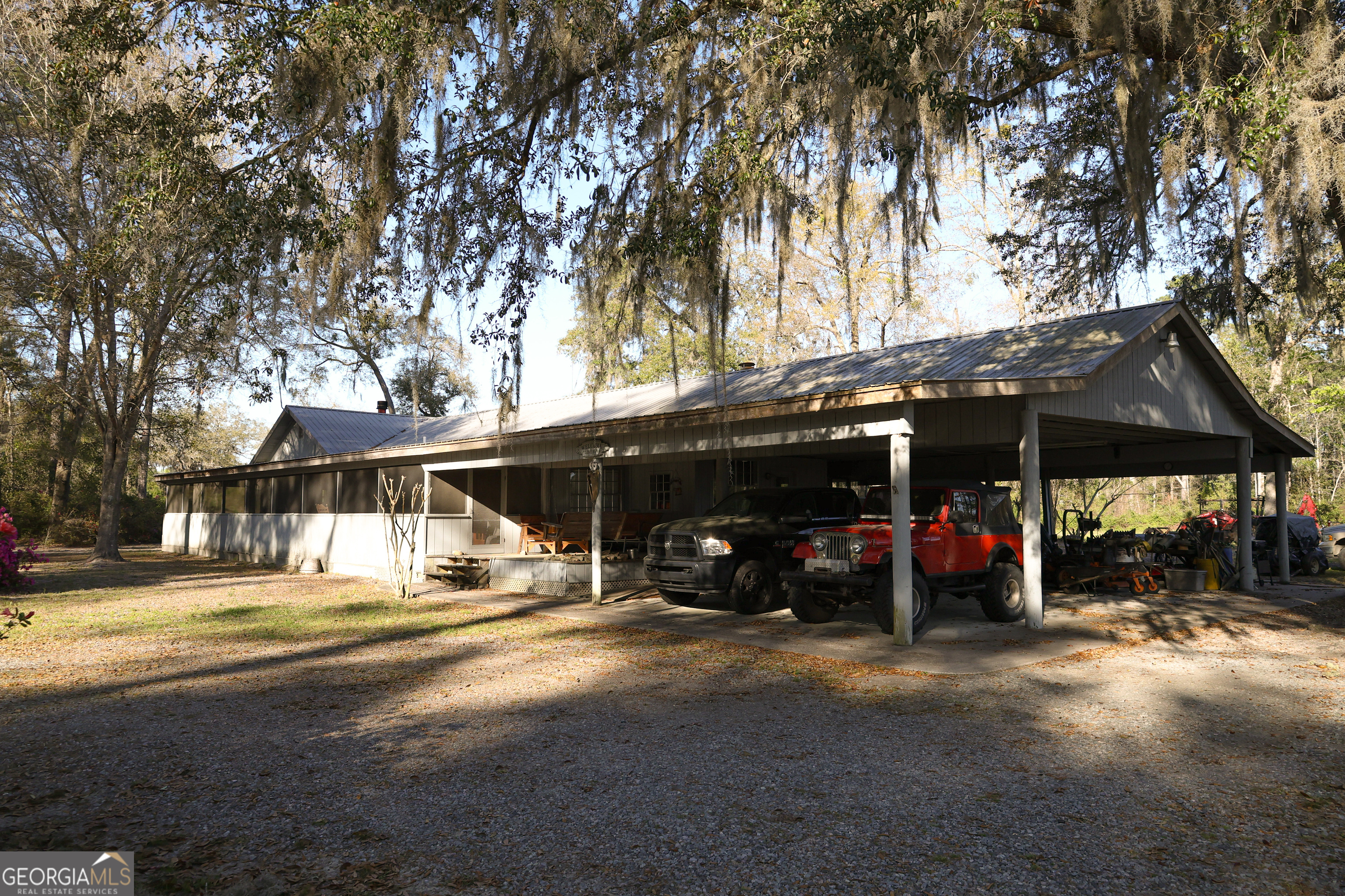 26 Capt Hanks Road Woodbine GA 31569