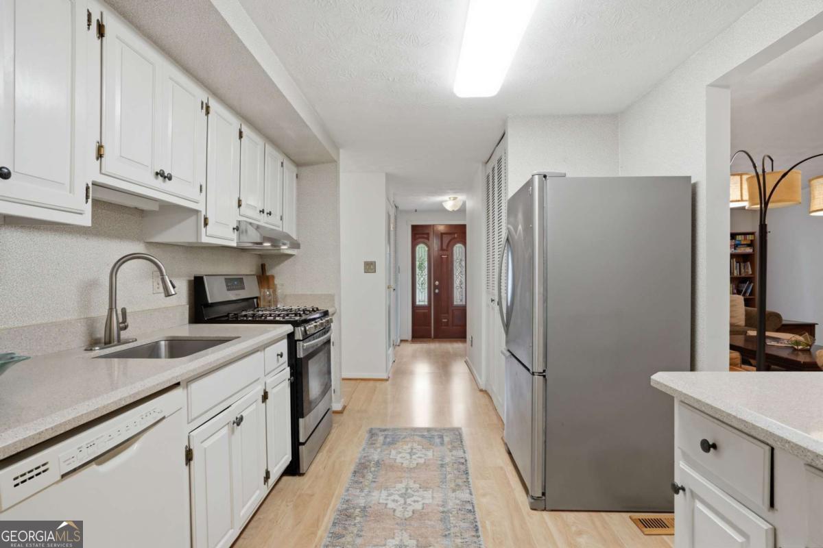 140 Hillside Lane Roswell GA 30076