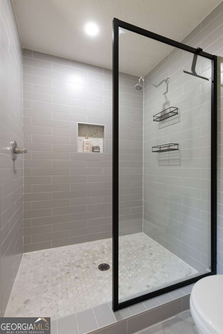 1080 Willow Bend Roswell GA 30075
