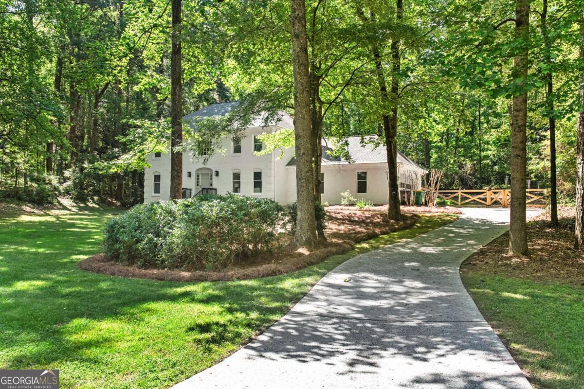1080 Willow Bend Roswell GA 30075
