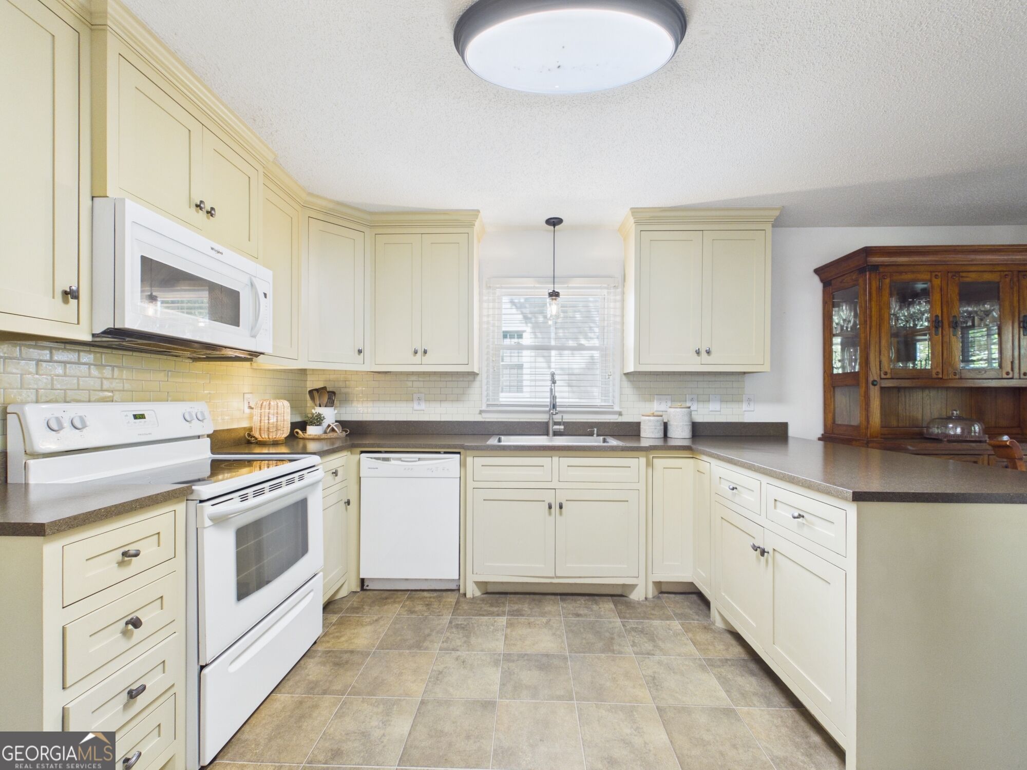 459 Ashville Drive Macon GA 31210