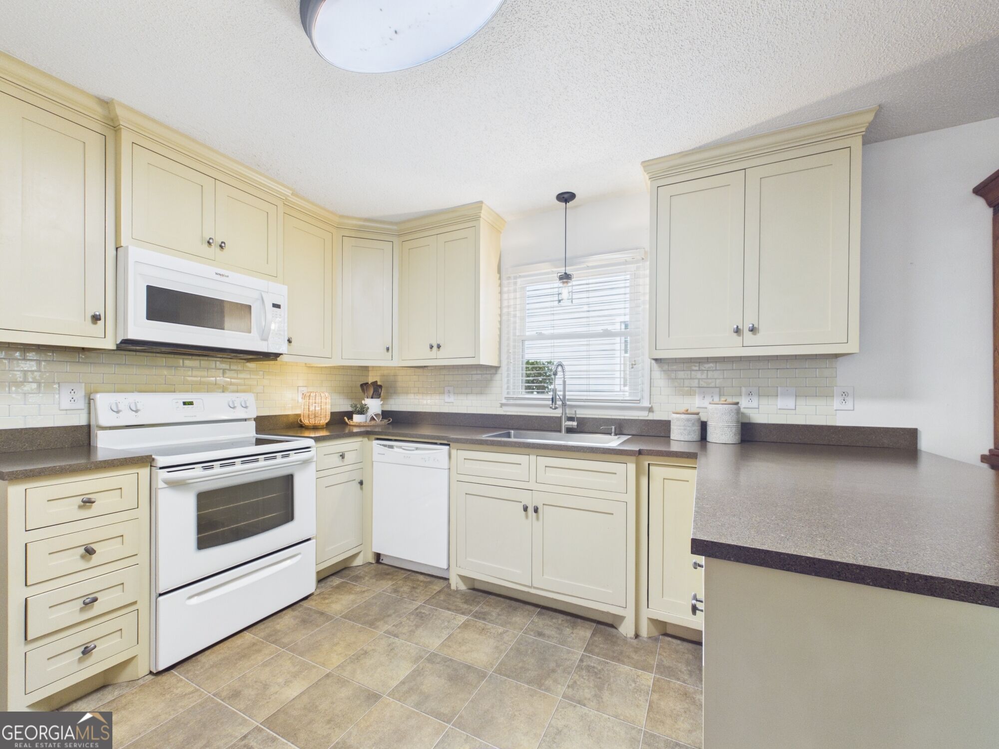 459 Ashville Drive Macon GA 31210