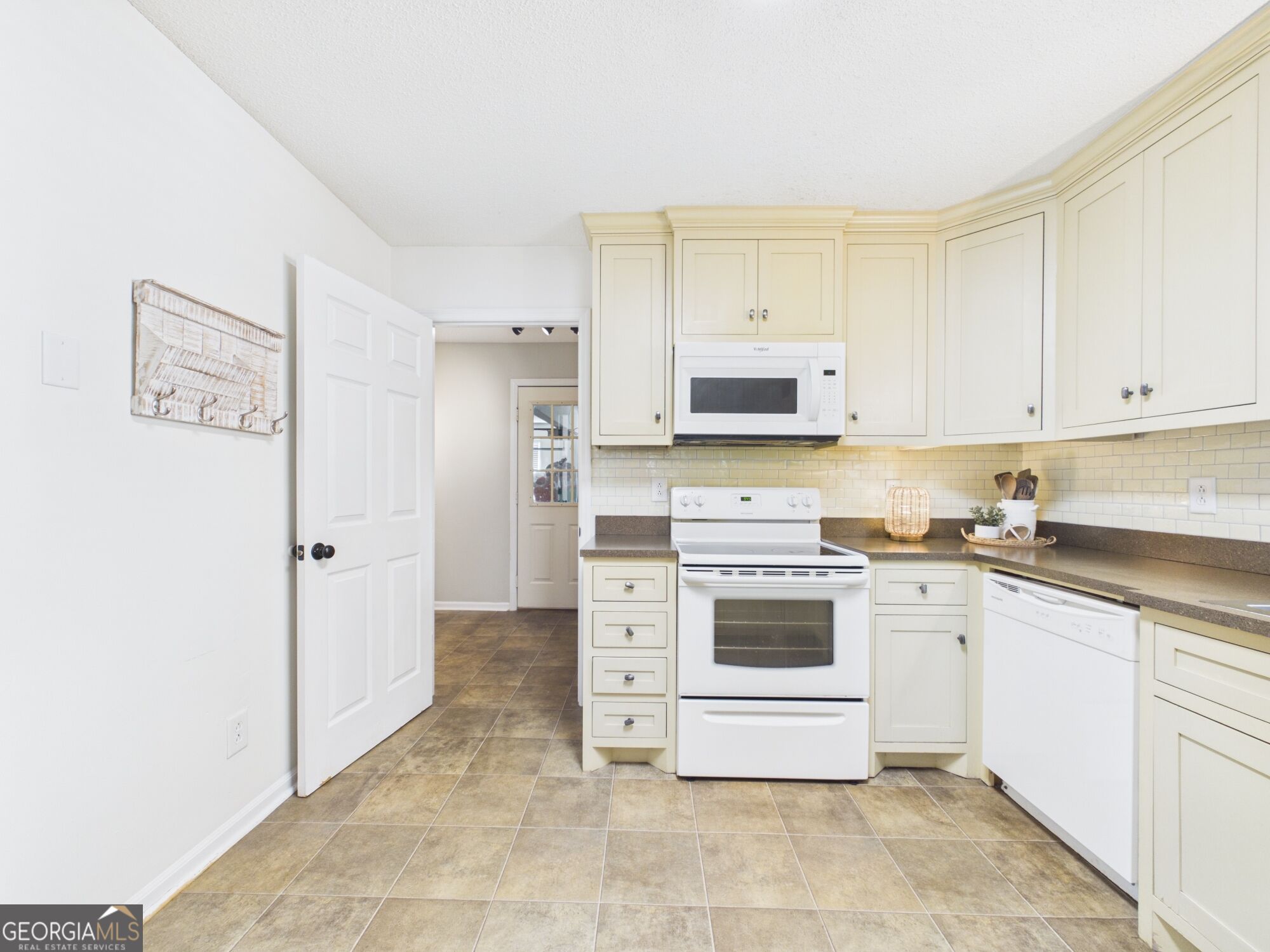 459 Ashville Drive Macon GA 31210