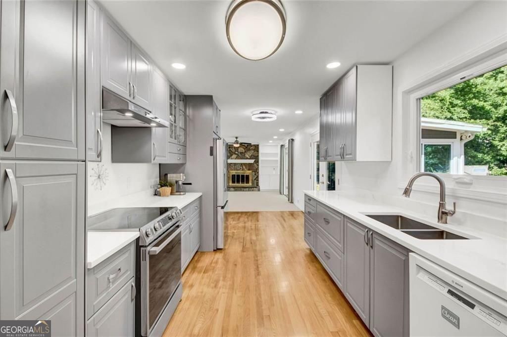 5080 Nesbit Ferry Lane Sandy Springs GA 30350