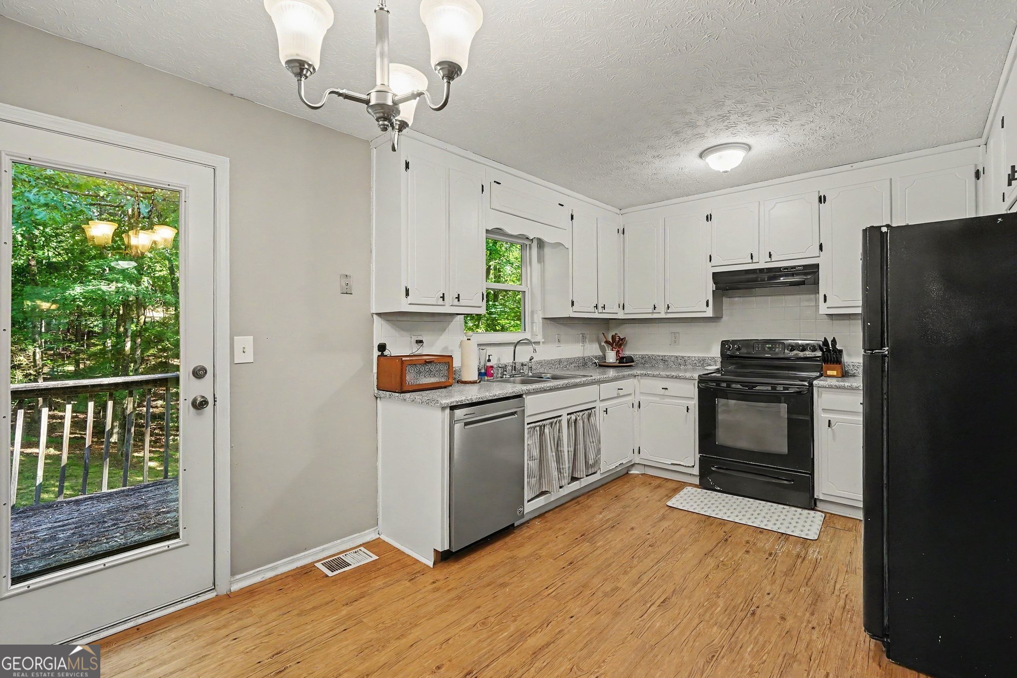 2262 Everett Court Loganville GA 30052