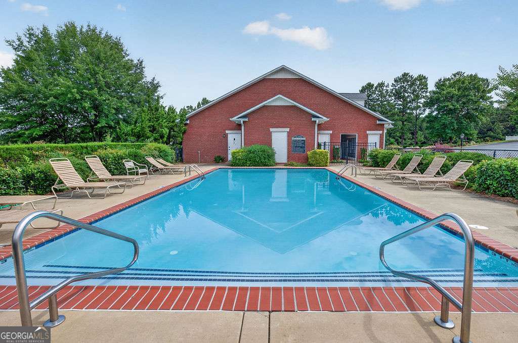 121 Mill Pond Lane Calhoun GA 30701