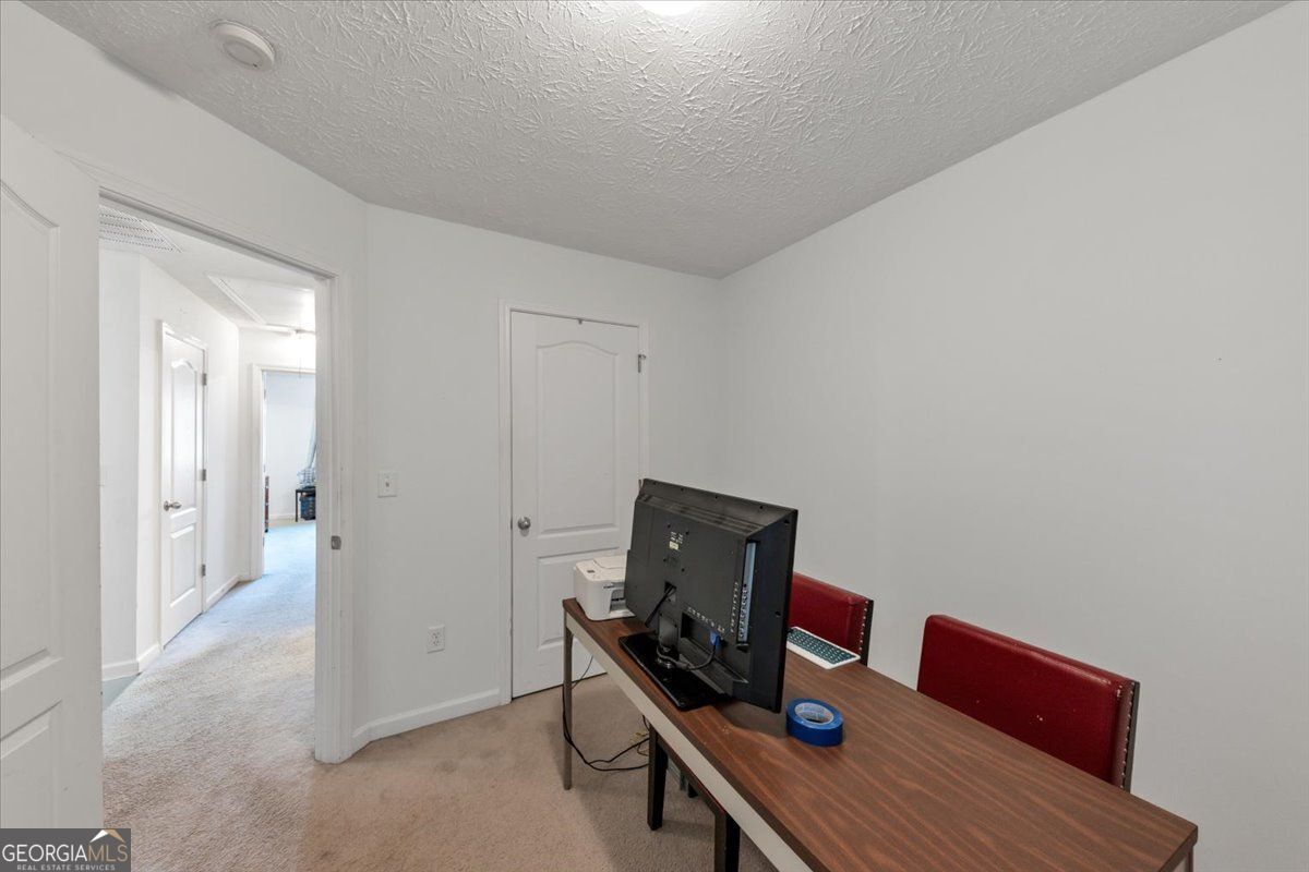 6888 Mountain Circle Riverdale GA 30274