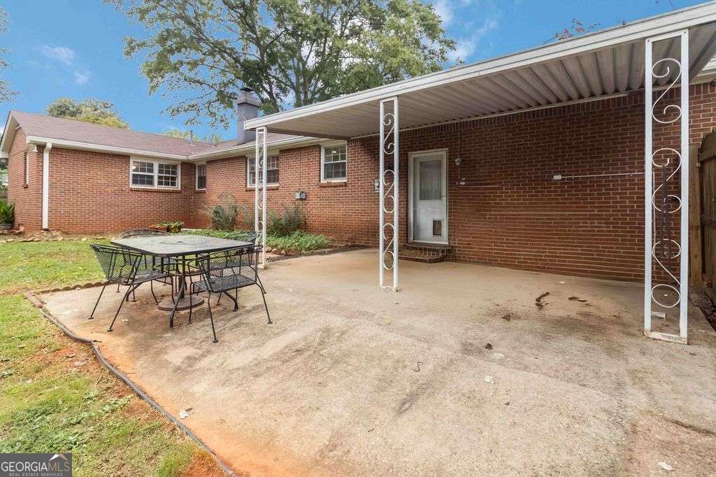 5524 Laurel Lane NW Lilburn GA 30047