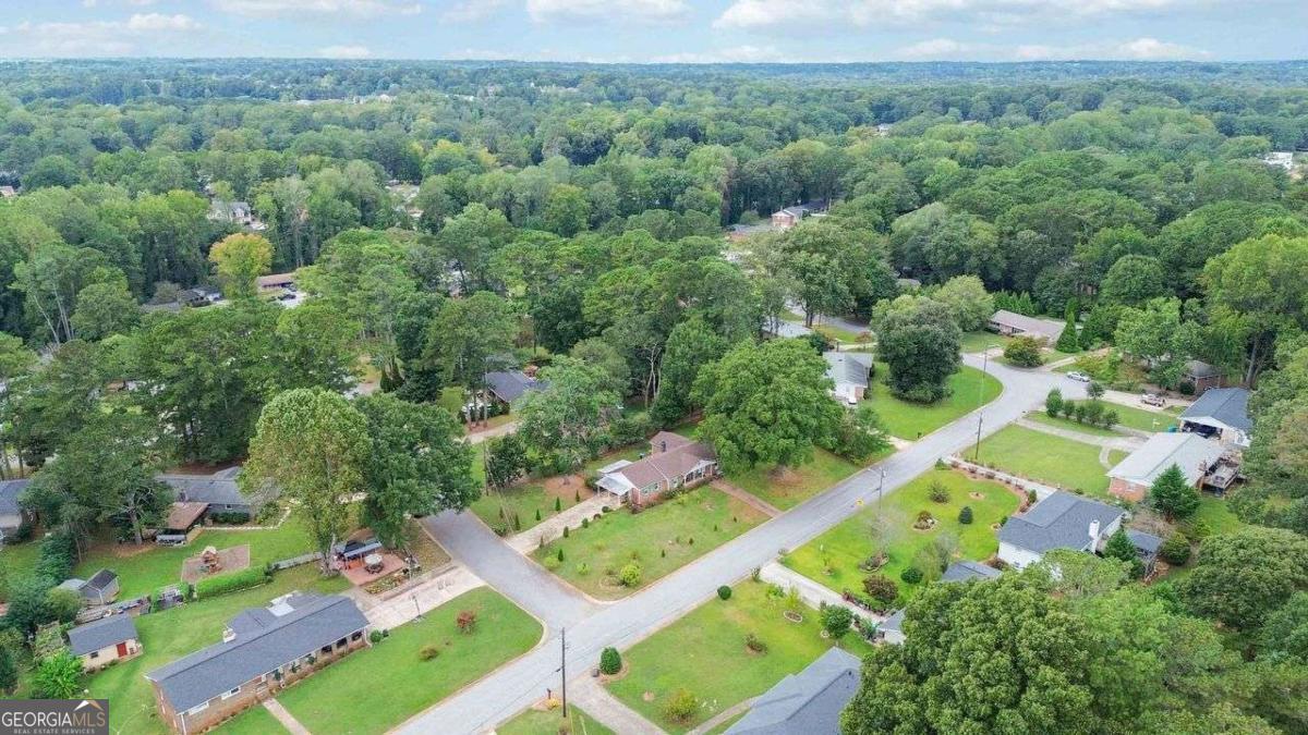 5524 Laurel Lane NW Lilburn GA 30047