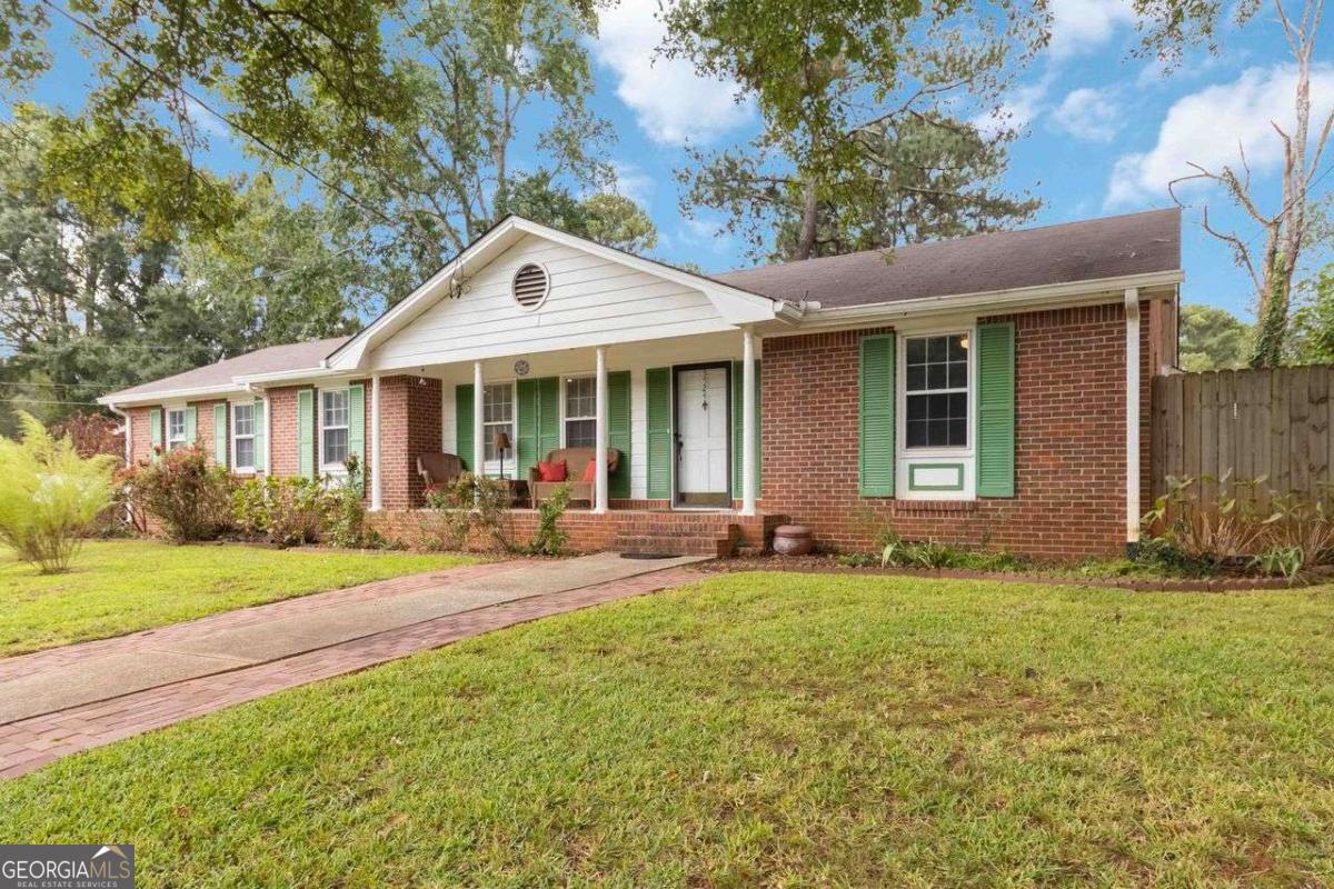 5524 Laurel Lane NW Lilburn GA 30047
