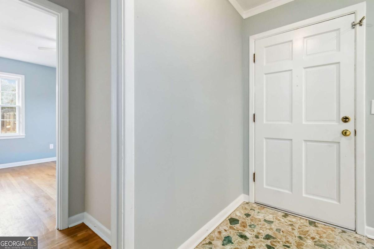 5524 Laurel Lane NW Lilburn GA 30047
