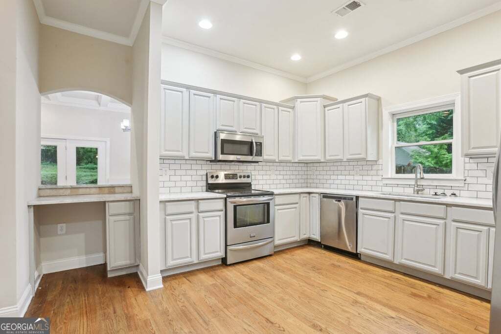 274 Rockyford Road NE Atlanta GA 30317
