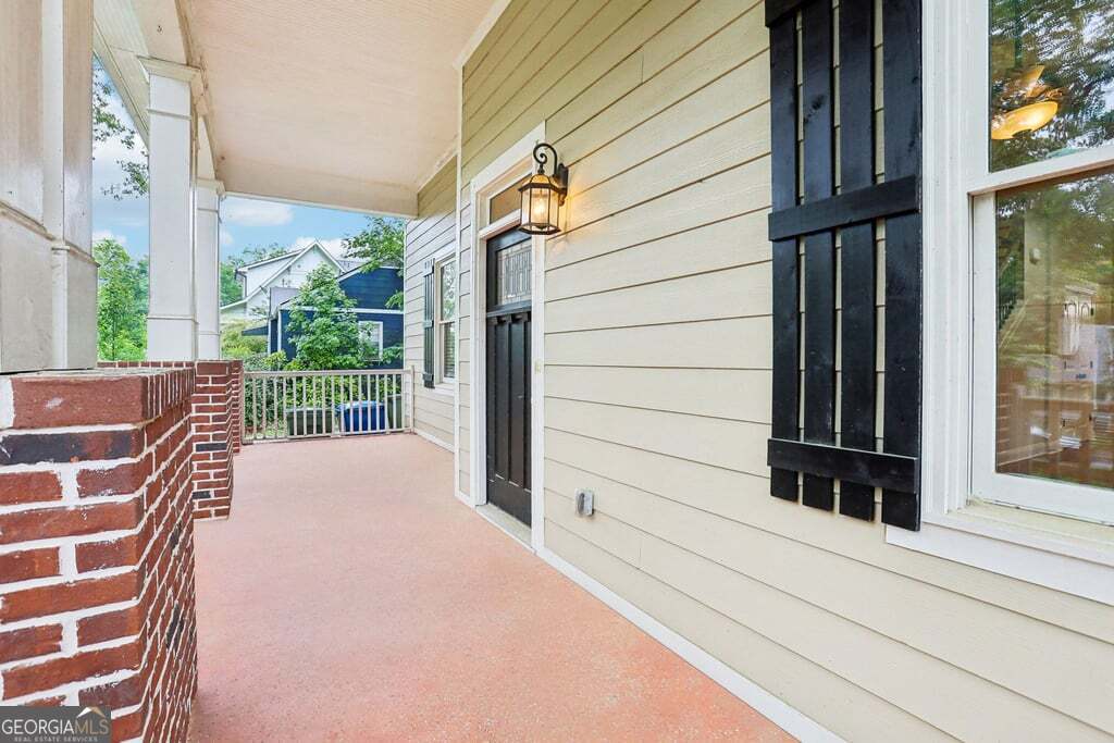 274 Rockyford Road NE Atlanta GA 30317