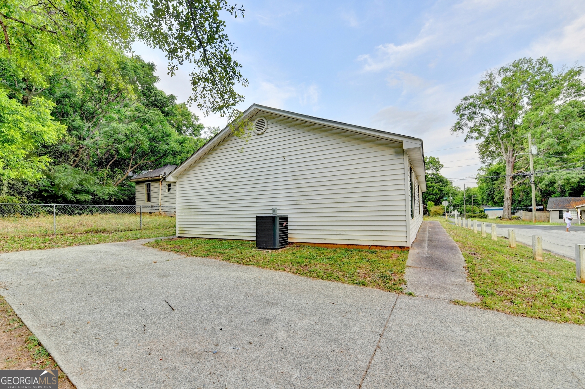 801 Davis Street Monroe GA 30655