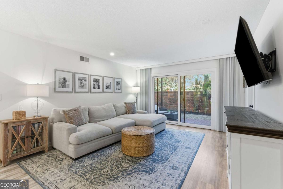6851 Roswell Road Sandy Springs GA 30328