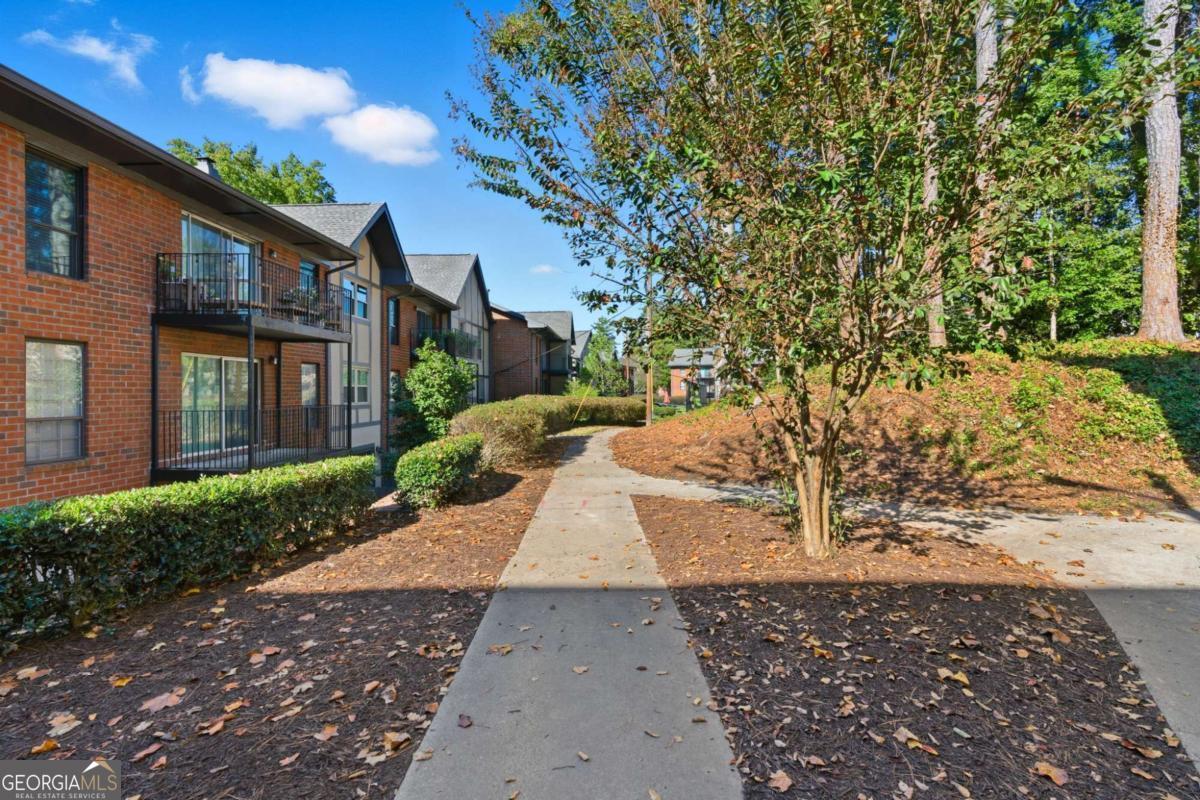 6851 Roswell Road Sandy Springs GA 30328