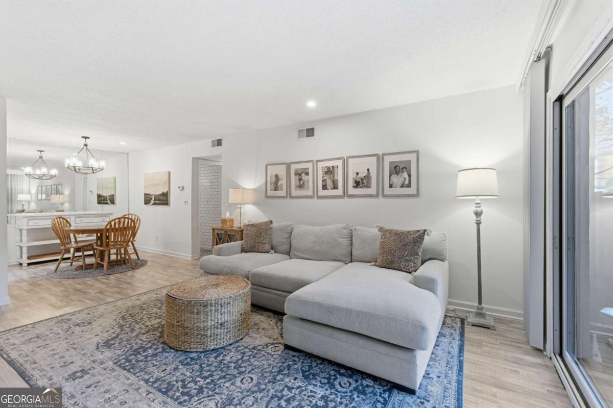 6851 Roswell Road Sandy Springs GA 30328